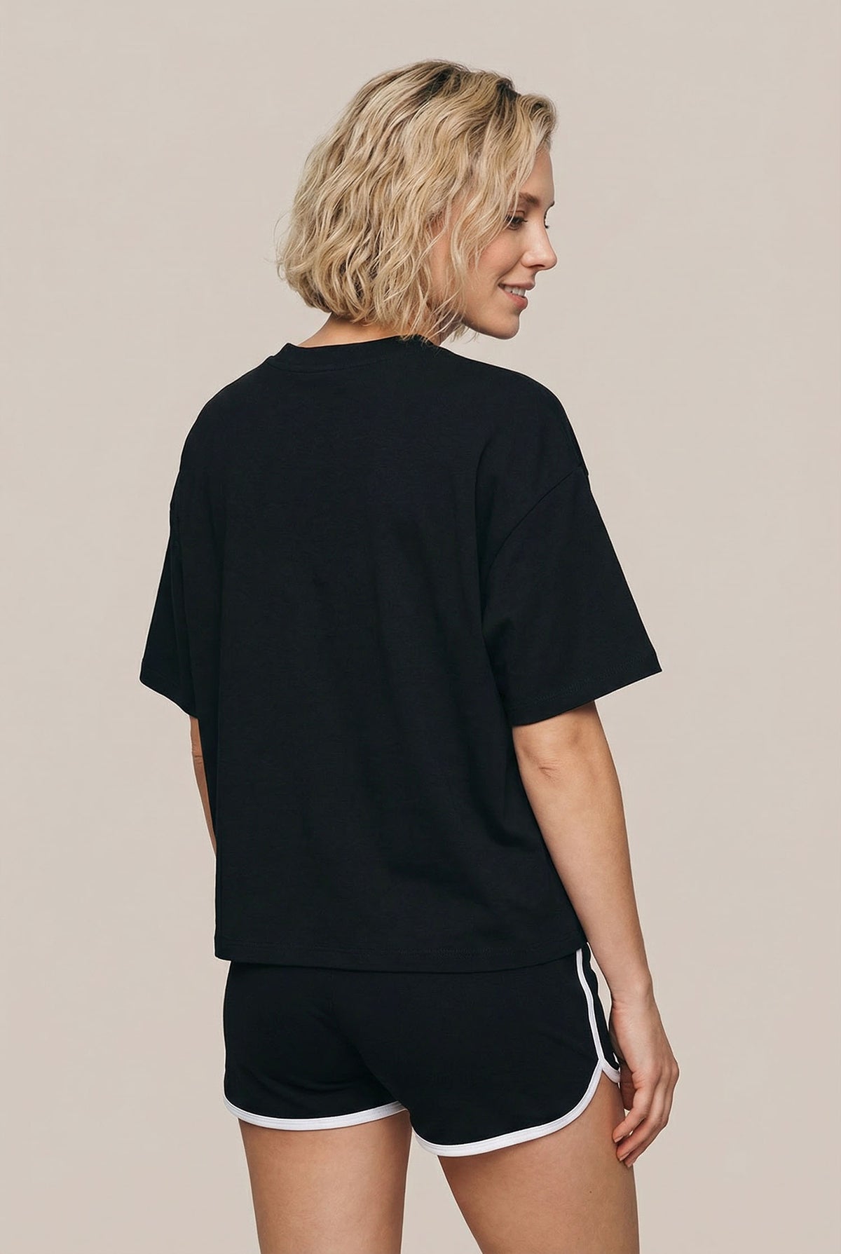 [farbe:black]